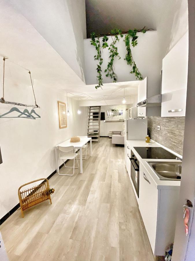 Omarea - Imperia Appartement Buitenkant foto